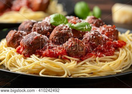 Vegetarian Spaghetti With Meat Free, Vegan Meatballs In Rich Tomato Sauce, Grated Cheese And Basil L