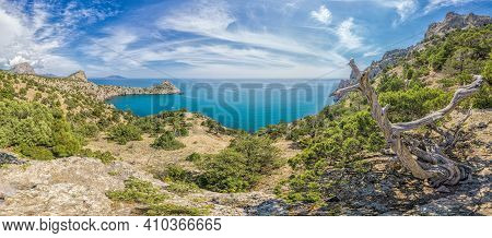 Beautiful Seascape, Panorama Of Cape Kapchik To The Galitsin Trail And Blue Bay Of The Black Sea. Su