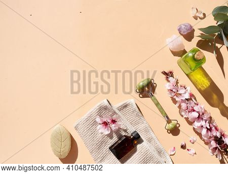 Gua Sha, Face Massage Jade Roller Made Of Natural Stone And Home Spa Set, Border With Copy Space