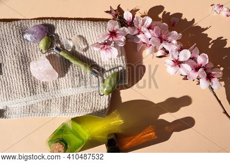 Gua Sha, Face Massage Jade Roller Made Of Natural Stone And Home Spa Set