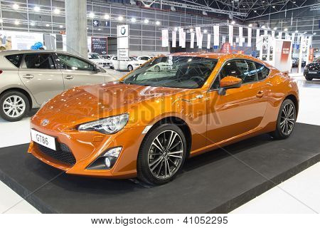 วาเลนเซีย สเปน - 7 ธันวาคม - ส้ม 2012 โตโยต้า GT 86 รถสปอร์ตรถเลนที่แสดงบนธันวาคม