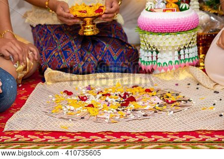 Wedding Dowry, The Dowry Marriage In Thailand, Thailand Wedding, Ceremony.