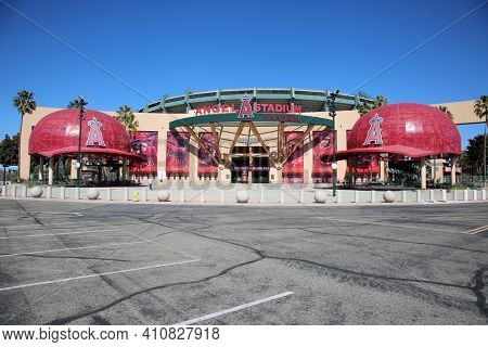 Anaheim, California - USA - March 1, 2021: 
Angel Stadium of Anaheim, originally known as Anaheim Stadium and later Edison International Field of Anaheim, is a modern-style ballpark. Editorial Use. 