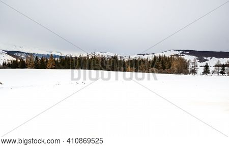 View Of Ulagan Highlands In Altay Mountains In The Winter, Siberia, Russia