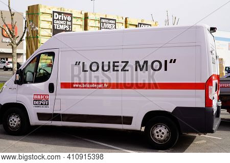 Bordeaux , Aquitaine France - 02 25 2021 : Brico Depot Brand Logo And Text Sign On Panel Van For Ren