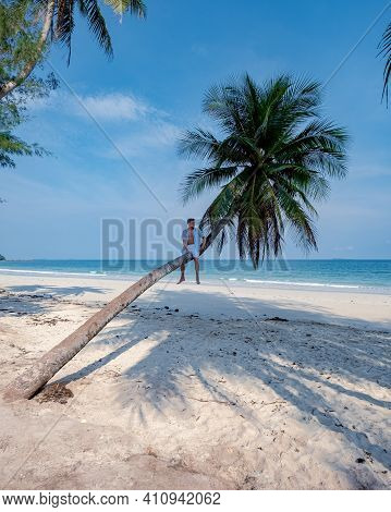 Couple On Vacation In Thailand, Chumpon Province, White Tropical Beach With Palm Trees, Wua Laen Bea