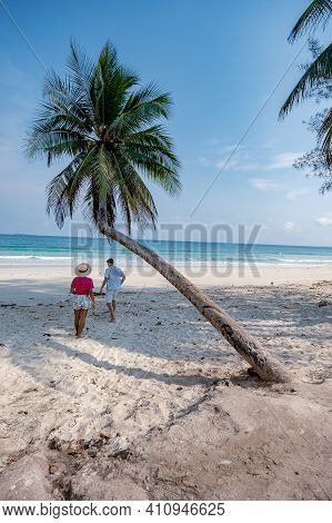 Couple On Vacation In Thailand, Chumpon Province, White Tropical Beach With Palm Trees, Wua Laen Bea