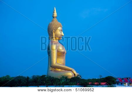 Biggest buddha statue in Thailand