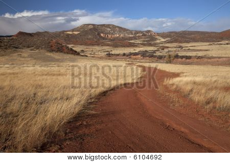 Rüzgarlı Ranch Road dağ Vadisi