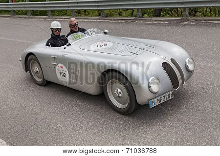 Bmw 328 Touring Road In Mille Miglian 2013