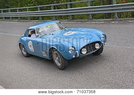 Vintage Racing Car Ferrari 250 Gt