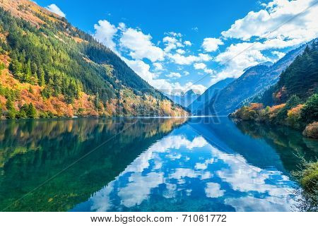 Beautiful Rhino Lake In Autumn Jiuzhaigou