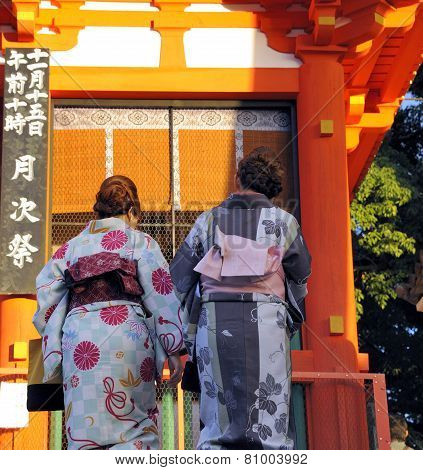 Two Geisha's