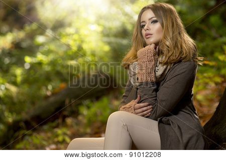 Beautiful Elegant Woman In Park - Autumn