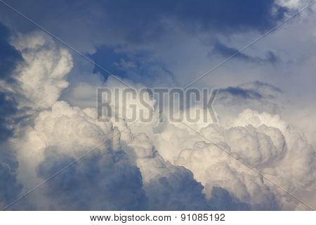 the dramatic blue sky with white clouds
** Note: Soft Focus at 100%, best at smaller sizes