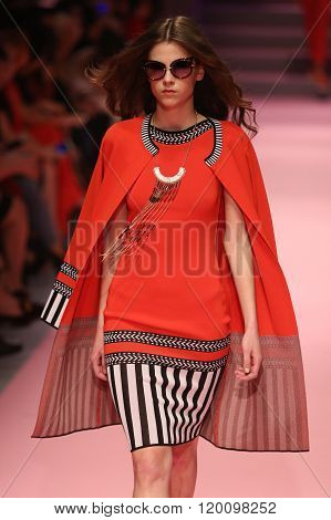Adl Cengiz Abazoglu Catwalk