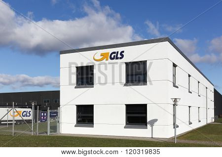 GLS logistic center and office