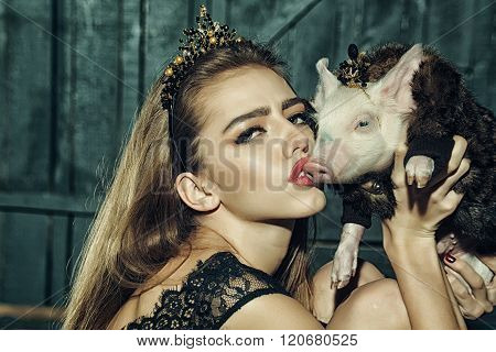 猪妞图片 图片、插图和矢量图（免费） - Bigstock