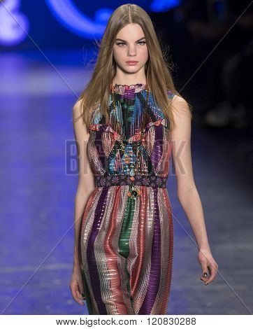 Anna Sui - Fall Winter 2016 Collection
