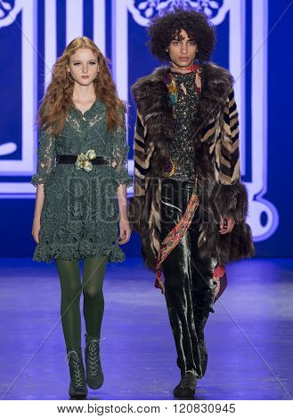 Anna Sui - Fall Winter 2016 Collection