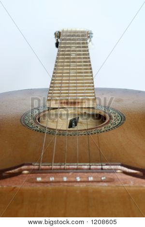 Oude akoestische gitaar