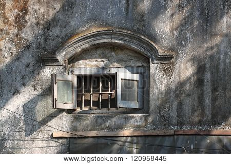 colonial building in the town of Yangon, Myanmar
** Note: Soft Focus at 100%, best at smaller sizes