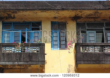 colonial building in the town of Yangon, Myanmar
** Note: Soft Focus at 100%, best at smaller sizes