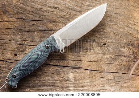 Knife With Fixed Blade And Plastic Case.
