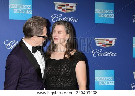 PALM SPRINGS - JAN 2:  Gary Oldman Gisele Schmidt at the 2018 Palm Springs International Film Festival Gala at Convention Center on January 2, 2018 in Palm Springs, CA
