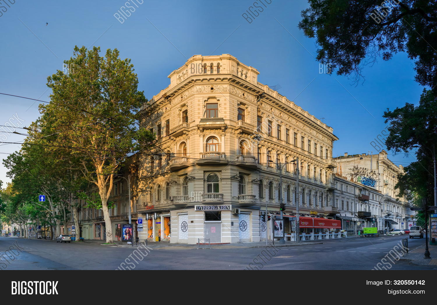 Historic House Center Image & Photo (Free Trial) Bigstock