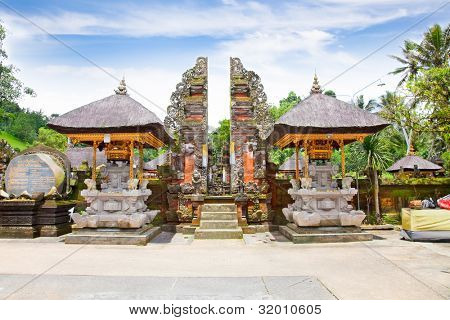Gunung Kawi Tapınağı ve Candi (türbelerin) Bali, Endonezya kapısı