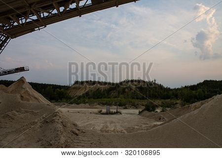 Sudogda, Vladimir Oblast / Russia: Aug, 15, 2019: Metal Construction Of The Transport Pipeline At A 