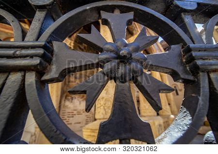 Bucharest, Romania - March 25, 2019: The Fence Of Stavropoleos Monastery, Built Between 1724 By Arch
