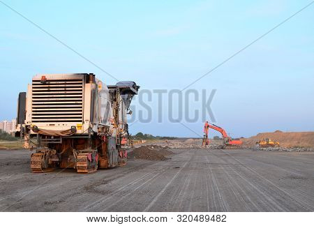 Cold Milling Machines Are Used For The Quick, Highly Efficient Removal Of Asphalt And Concrete Pavem