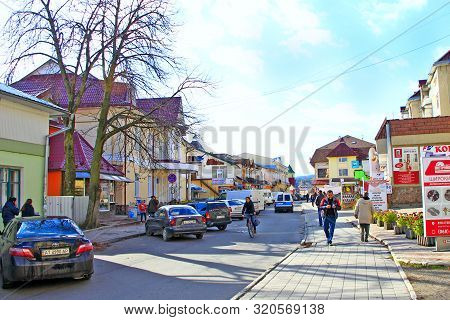 Kosiv Ivano-frankivsk Region/ Ukraine - 27 October 2017 / Ukraine: 
Cars Parked On The Streets Of Pr