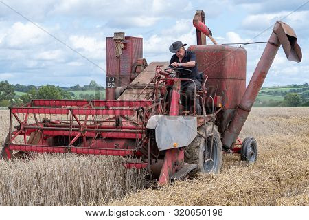Yesterdays Farming 2019 At Haselbury Plucknett