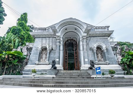 Bogor, Indonesia - September 6, 2018: View Of The Gate Entrance To Bogor Botanical Gardens, A Botani