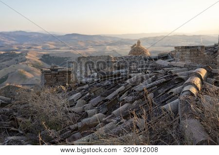 Craco, Abandoned Ghost Town In Basilicata - Italy