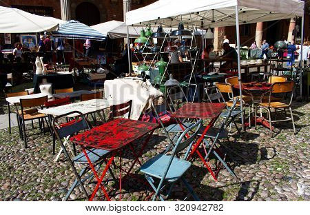 Bologna / Italy - September 7, 2019: Antiques Market, Mercato Antiquario Di Bologna, Takes Place In 