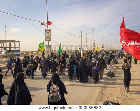 Karbala, Bagdad, Iraq, 06 09 2019: A Religious Movement In Iraq. Karbala City. Millions Attend Arbae