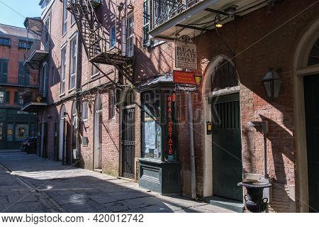 New Orleans, La - January 13: Entrance To Finis Shelnutt Realty And History And Ghostbuster Tours In