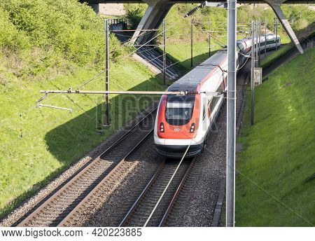 Niederbipp, Switzerland - 8. May 2021: Swiss Tilting Train Sbb Icn Rabde 500 View From Above