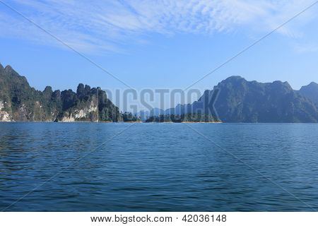 Cheow Larn Lake