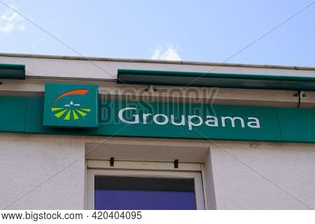 Bordeaux , Aquitaine France - 05 08 2021 : Groupama Logo Brand And Text Sign On Office French Insura
