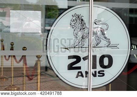 Bordeaux , Aquitaine France - 05 08 2021 : Peugeot Sign Text And Dealership Logo Brand Lion Vintage 