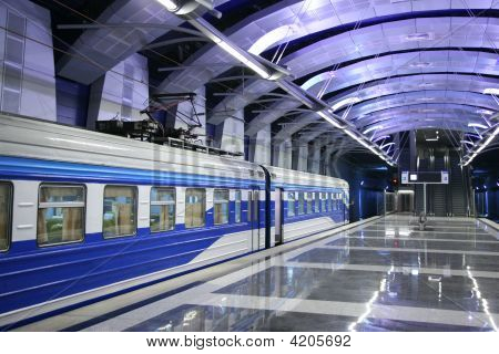 Træne på Metro Station