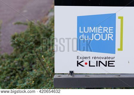 Bordeaux , Aquitaine France - 05 14 2021 : K-line Text Sign On Store Chain Brand Logo Shop Specializ