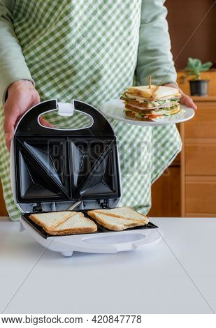 Sandwich Toaster Toast Bread Slice Hand Fry Hold Biscuit Cheese Morning