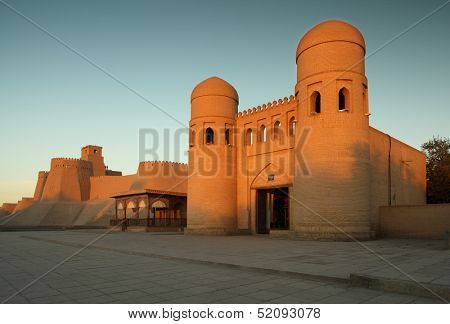 Western gate (Ata Darvoza) to ancient town of Itchan Kala. Khiva, Uzbekistan