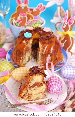 Easter Marble Ring Cake With Chocolate Flakes